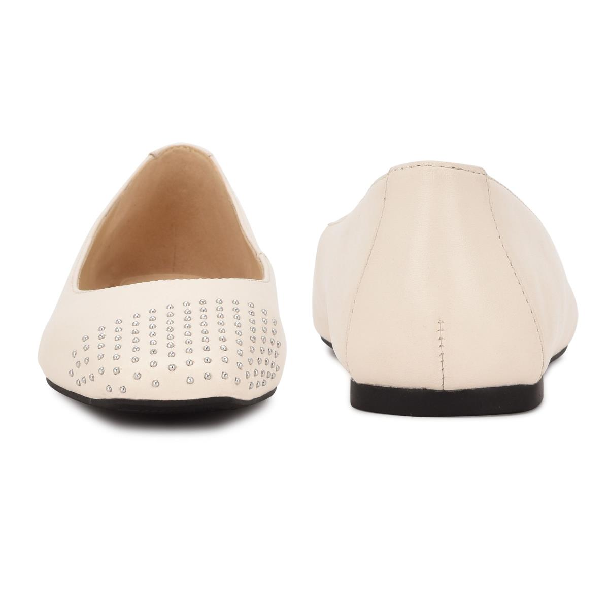 Nine West Aloha Studded Square-Kappe Ballerinas Damen Weiß | 8534EWRMI